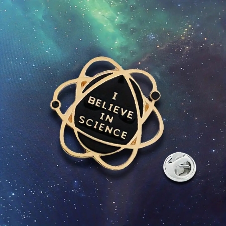 Odznaka "I believe in science"